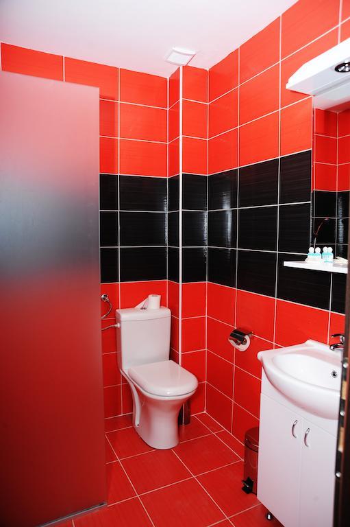 Garni Hotel Crystal Ice Ni الغرفة الصورة