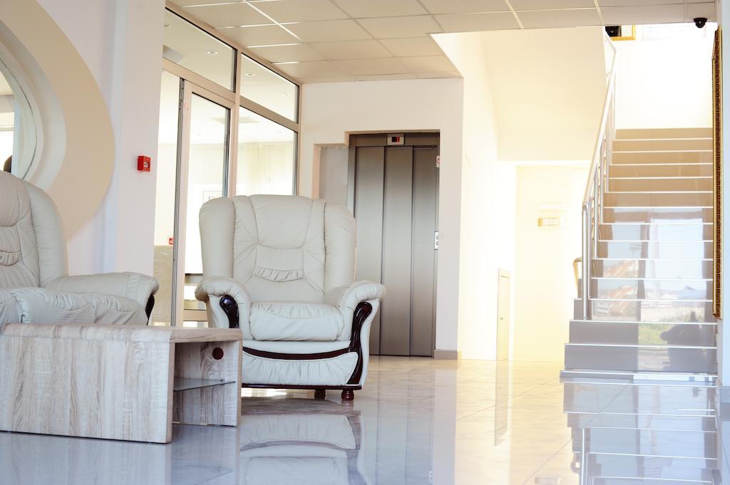 Garni Hotel Crystal Ice Ni المظهر الخارجي الصورة