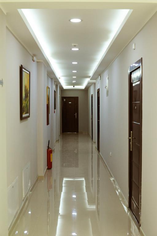 Garni Hotel Crystal Ice Ni المظهر الخارجي الصورة