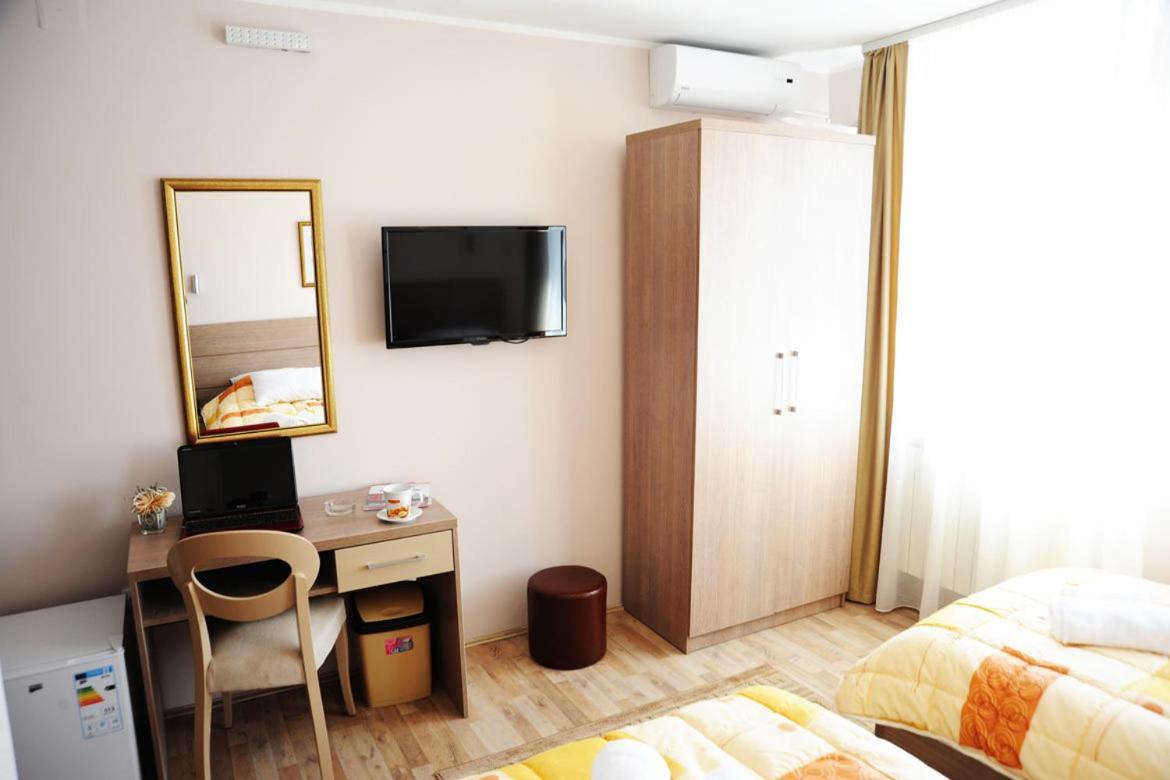 Garni Hotel Crystal Ice Ni الغرفة الصورة